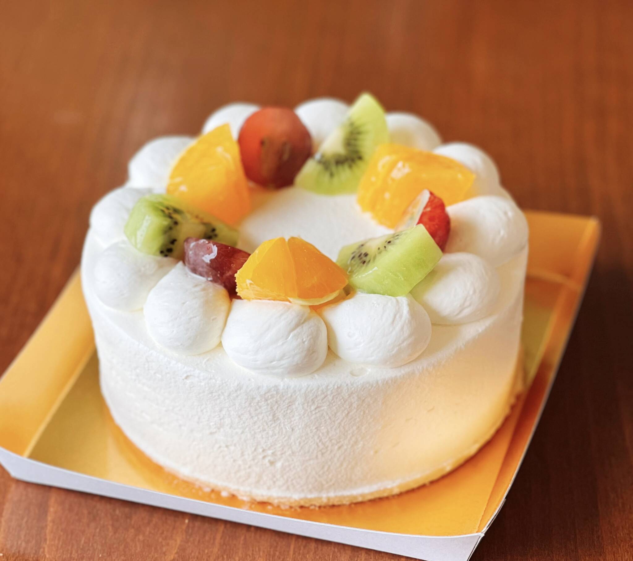 生クリームデコ【フルーツ飾り】